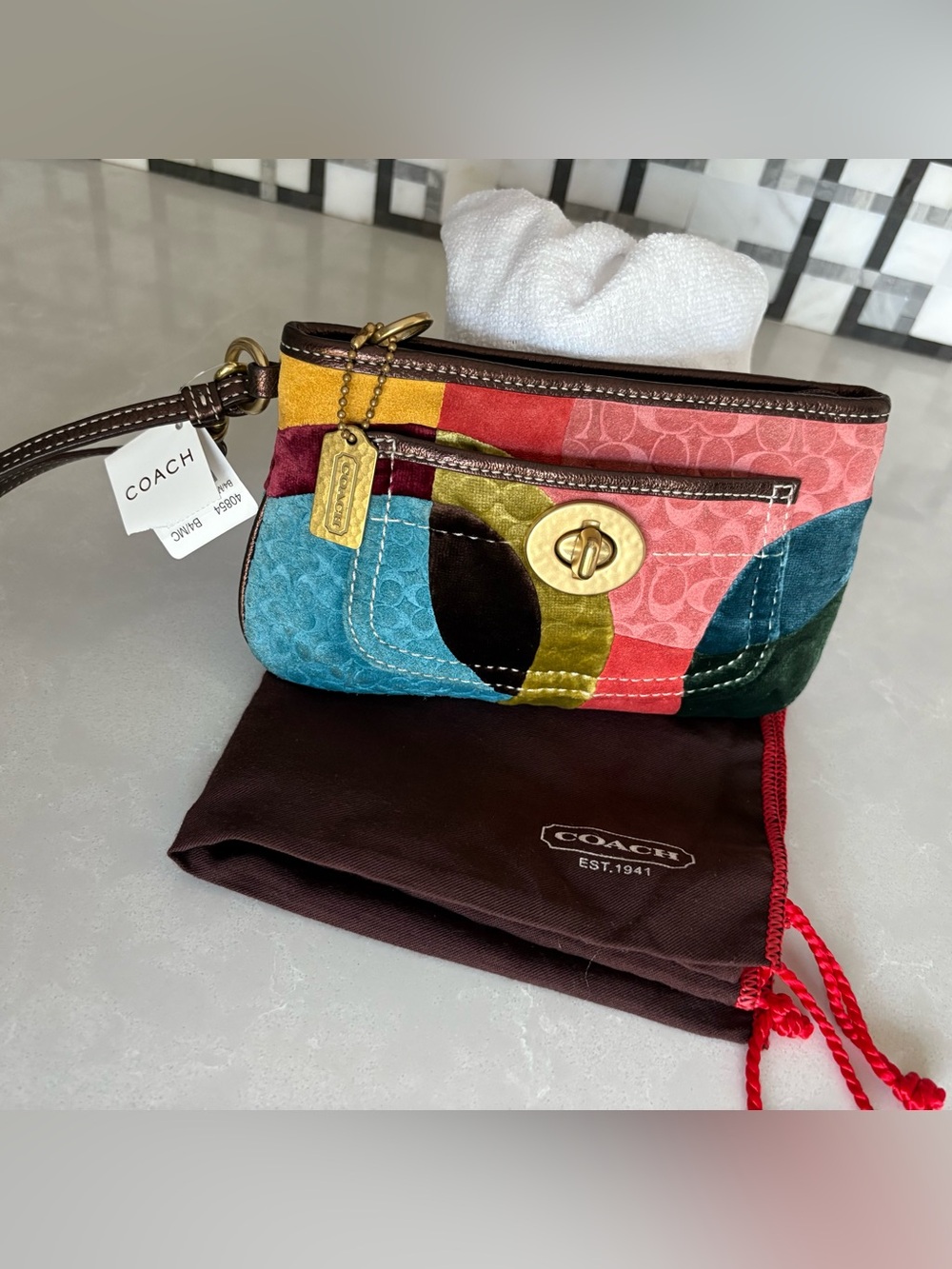Y2K VTG Coach Velvet Suede Patchwork Clutch | Hammered Hardware | 40854 - Picture 16 of 16